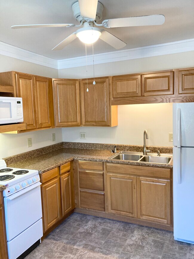 258 Blue Prince Rd, Unit 204