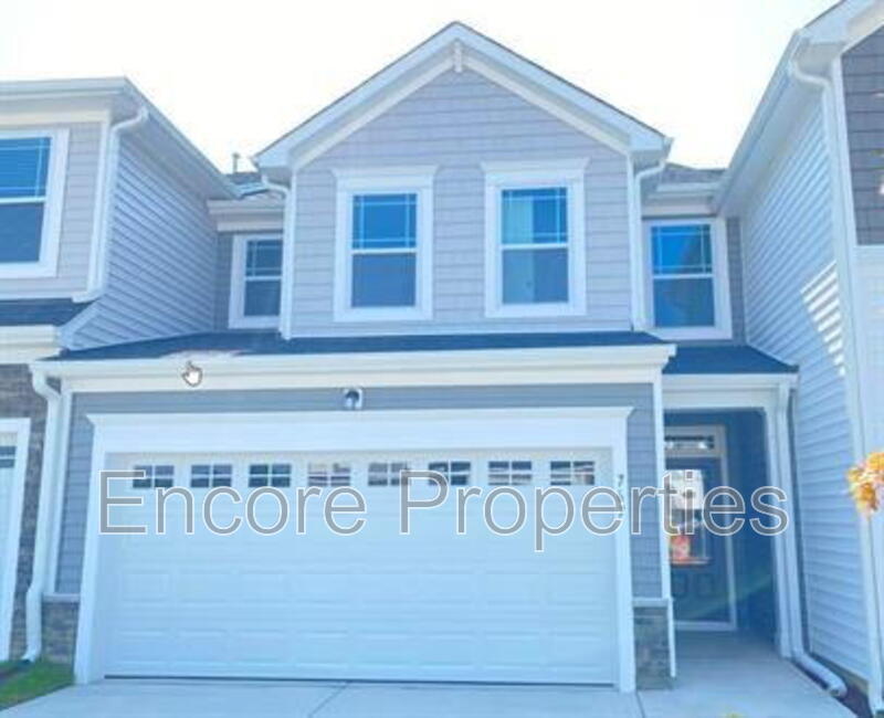 767 Creekway Dr in Fuquay Varina, NC - Building Photo