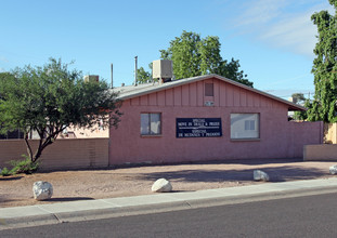 Welcome to Monte Cristo Apartments! in Phoenix, AZ - Building Photo - Building Photo