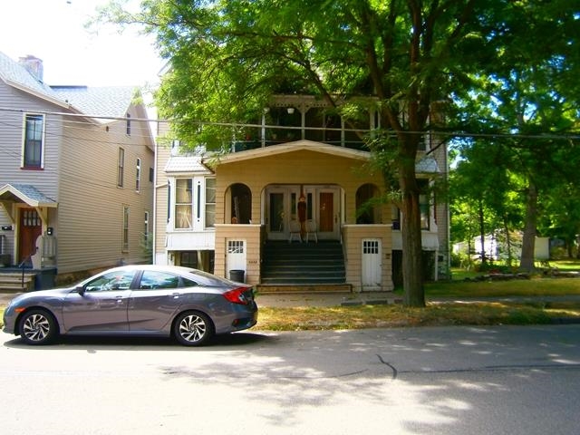 369 W Clinton St in Elmira, NY - Building Photo