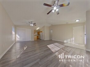 4680 Treasure Cay Rd in Tavares, FL - Building Photo - Building Photo