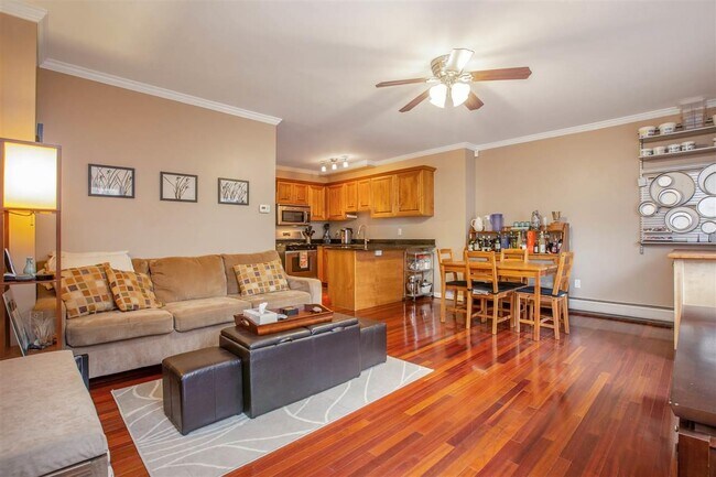 137 Park Ave in Hoboken, NJ - Building Photo - Building Photo