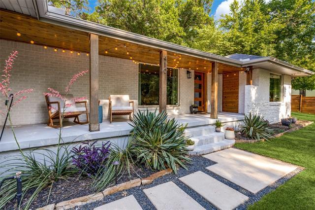 410 S Ravinia Dr in Dallas, TX - Foto de edificio