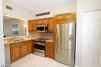 3225 Cypress Glen Way in Naples, FL - Building Photo - Building Photo