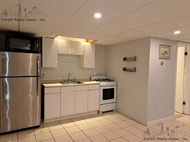 195 Endicott St, Unit B in Boston, MA - Building Photo