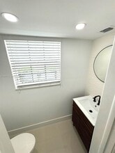 3619 S Le Jeune Rd in Coral Gables, FL - Building Photo - Building Photo