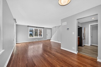 4524 Washington St in Downers Grove, IL - Building Photo - Building Photo