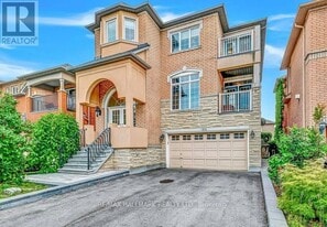 166 Sail Crescent in Vaughan, ON - Building Photo
