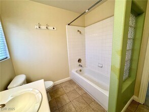 9796 Raven Wing Canyon Ct in Las Vegas, NV - Building Photo - Building Photo