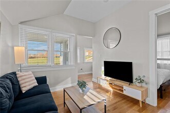 49 Reservoir Rd in Middletown, RI - Building Photo - Building Photo