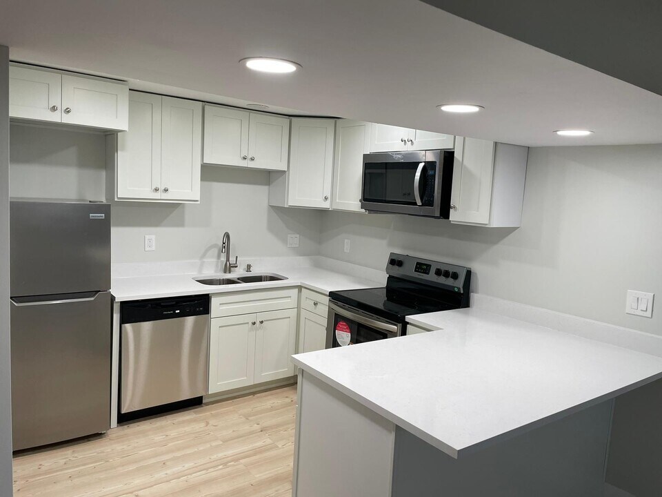 2901 S 3860 W in West Valley City, UT - Building Photo
