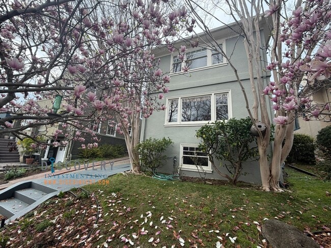 property at 4133 Lakeshore Ave