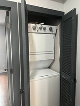 63 Vroom St, Unit 1R in Jersey City, NJ - Building Photo - Building Photo