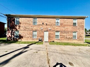 3800 Duffy Ct in Lexington, KY - Building Photo - Building Photo