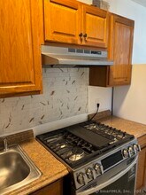 14 Cerretta St in Stamford, CT - Foto de edificio - Building Photo