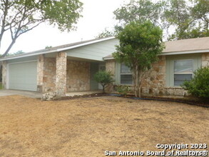 15019 Old Creek St in San Antonio, TX - Building Photo - Building Photo