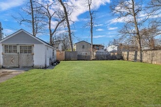 310 State Ave in Wyandanch, NY - Building Photo - Building Photo