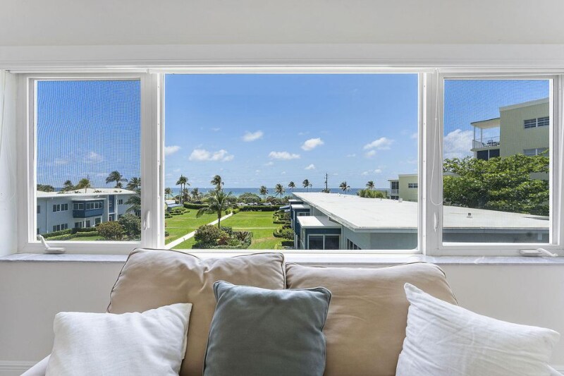 120 N Ocean Blvd in Delray Beach, FL - Building Photo