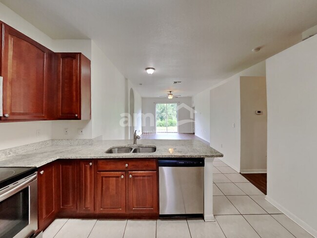 8124 Diablo Ct in Trinity, FL - Building Photo - Building Photo