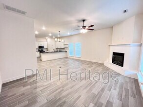 6002 NW Meade St in Bentonville, AR - Building Photo - Building Photo