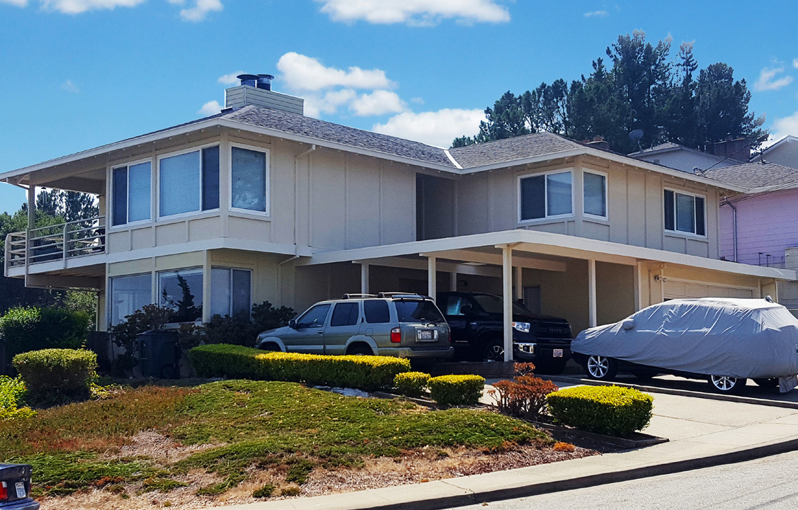 171 London Ct in San Bruno, CA - Building Photo