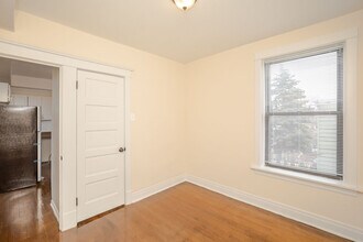 5341 N Damen Ave-Unit -5341-2 in Chicago, IL - Building Photo - Building Photo
