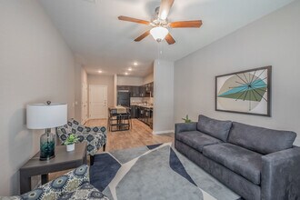 3 Springs Apartments in Balch Springs, TX - Foto de edificio - Building Photo