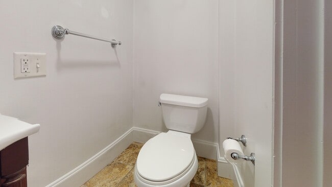 10 Cherokee St, Unit 1 in Boston, MA - Building Photo - Building Photo