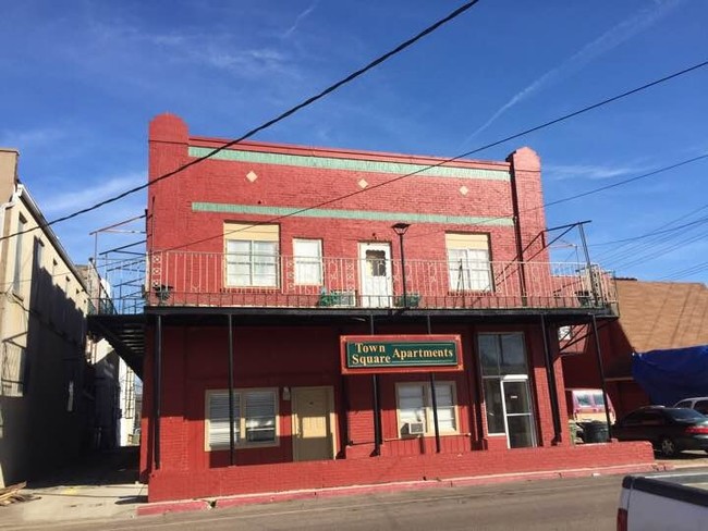 Towne Square Apartments in Ripley, TN - Building Photo - Building Photo