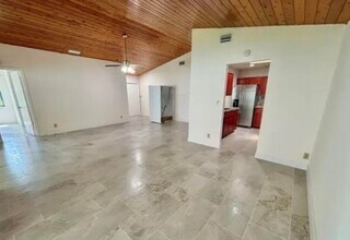 11615 NW 23rd Ct in Coral Springs, FL - Building Photo - Building Photo