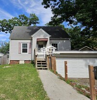 1525 32nd St in Des Moines, IA - Building Photo