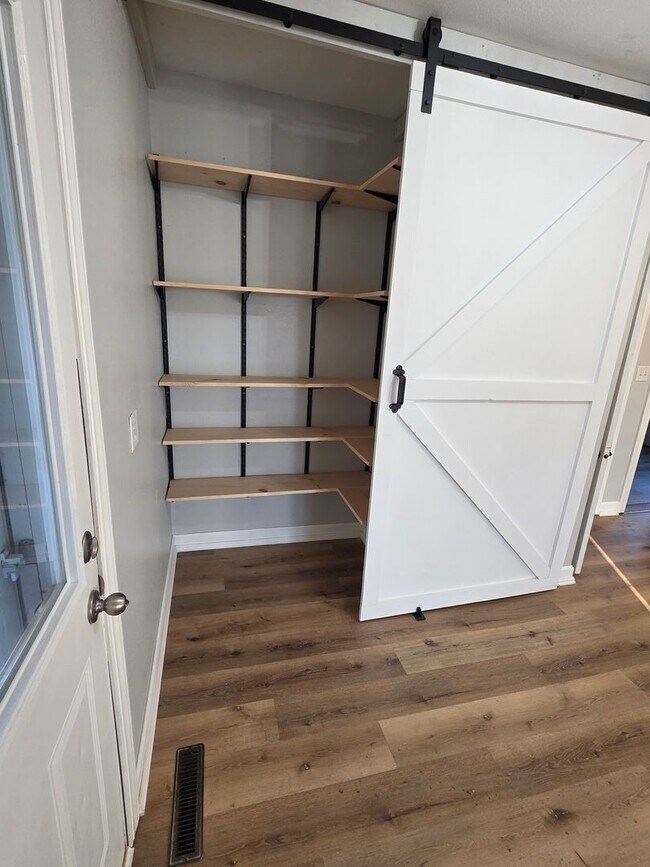 625 N 5th St in Pierce, NE - Building Photo - Building Photo