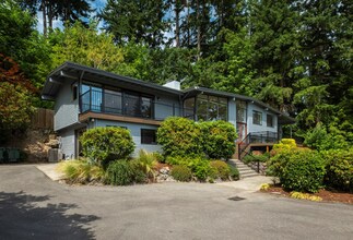 639 West Lake Sammamish Pkwy NE in Bellevue, WA - Building Photo - Building Photo