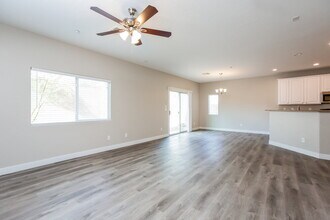 6213 Rimfire Rock Ct in Las Vegas, NV - Building Photo - Building Photo