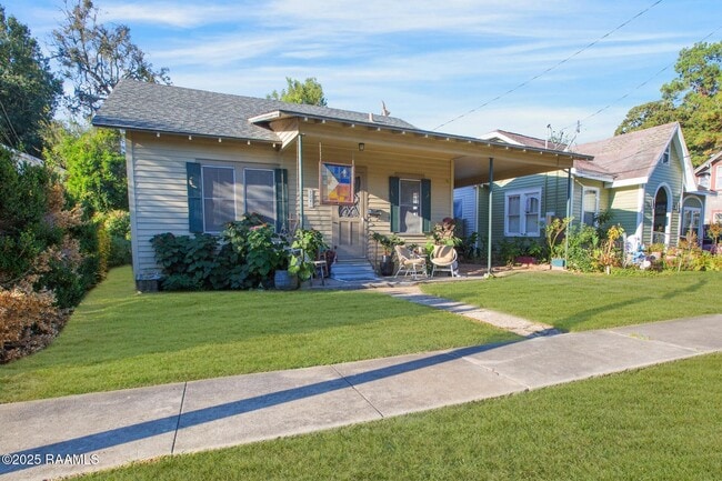 310 Cleveland St in Lafayette, LA - Building Photo - Building Photo