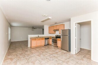 1601 Queens Brook Ln in Fort Worth, TX - Building Photo - Building Photo