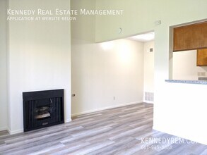 43741 8th St E in Lancaster, CA - Building Photo - Building Photo