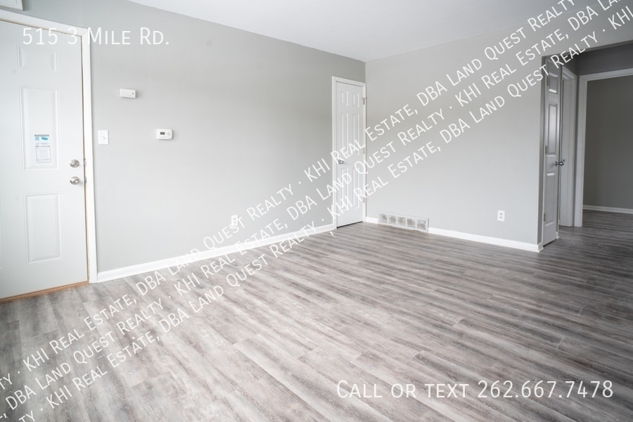 515 3 Mile Rd in Racine, WI - Building Photo