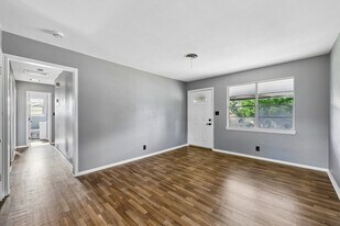 7940 Chaparral Dr in White Settlement, TX - Building Photo