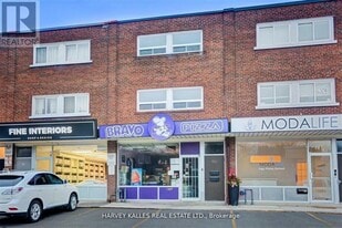 901 Millwood Rd in Toronto, ON - Building Photo
