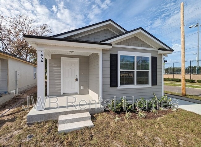 property at 1454 Francis St