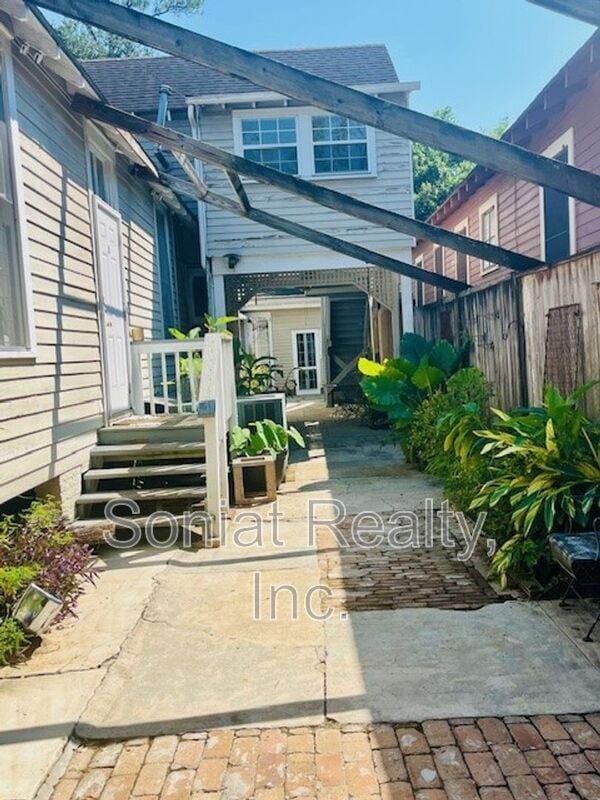 815 Dante St in New Orleans, LA - Building Photo - Building Photo