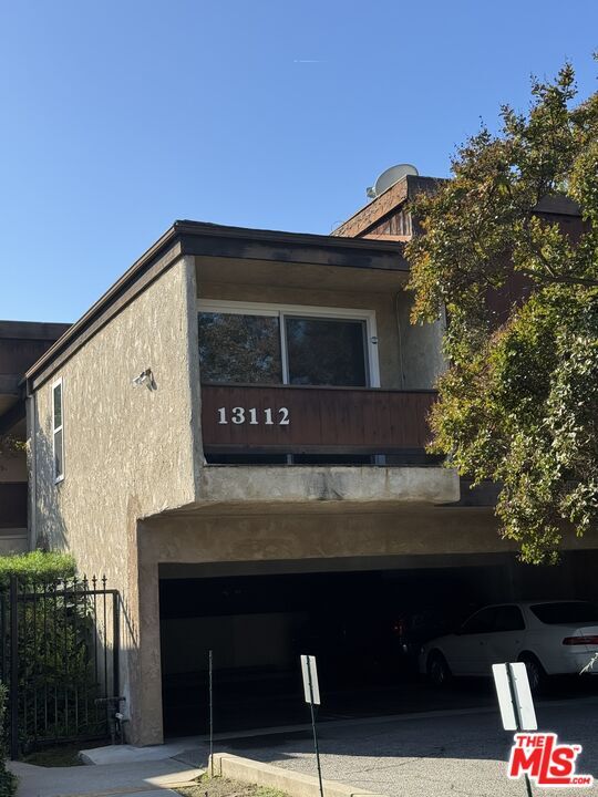 13112 Moorpark St in Los Angeles, CA - Building Photo - Building Photo