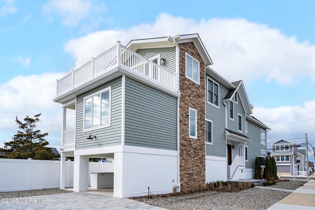 543 Brielle Rd in Manasquan, NJ - Building Photo