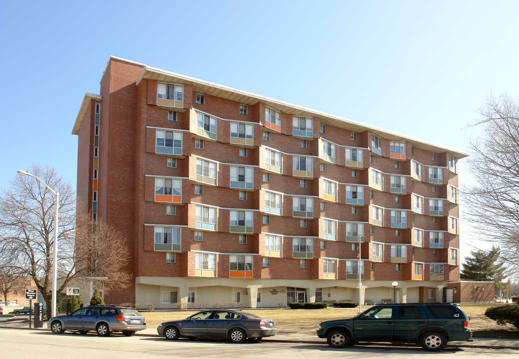 Thomas B. O'Malley Apartments in Manchester, NH - Building Photo