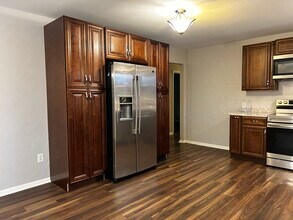 292 Washington St, Unit 1 in Saratoga Springs, NY - Building Photo - Building Photo