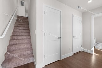 16675 SW Jean Louise Rd in Tigard, OR - Building Photo - Building Photo