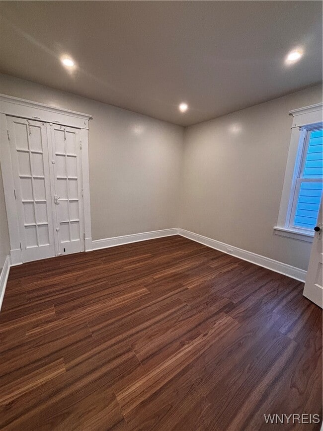 property at 432 Wohlers Ave