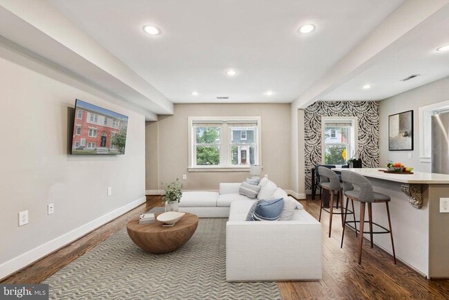 property at 1239 Simms Pl NE