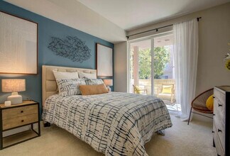 251 Brandon St in San Jose, CA - Building Photo - Building Photo